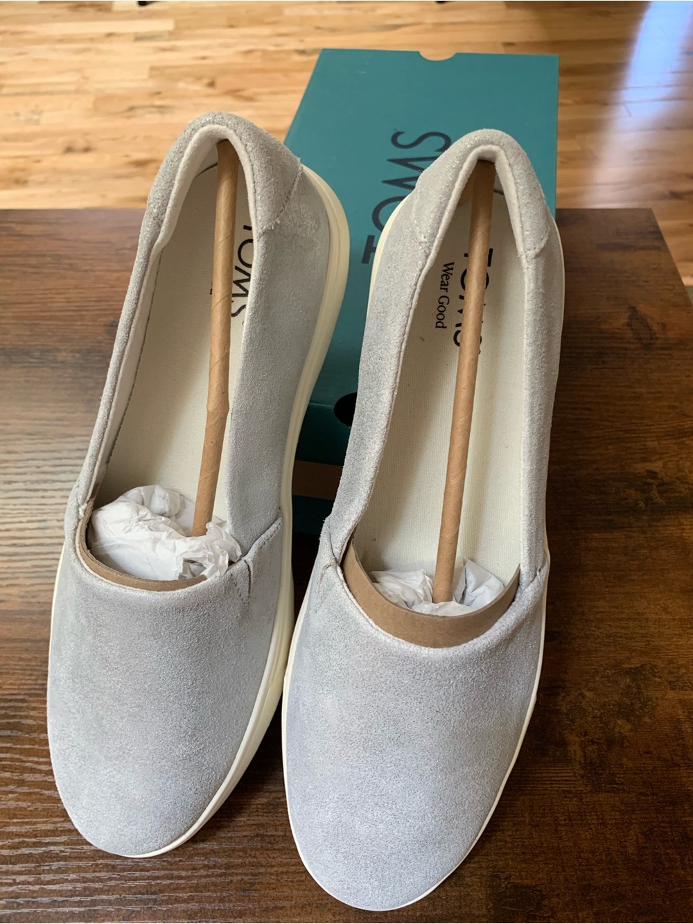 TOMS Women's Light Gray Metallic Suede Kameron Slip-On Flats